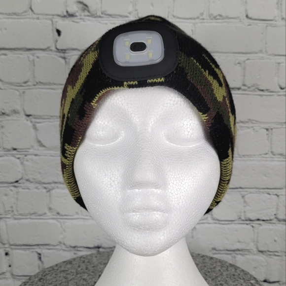 ULTRA BRIGHT LED HAT | camo removable LED headlamp beanie hat - Picture 1 of 8